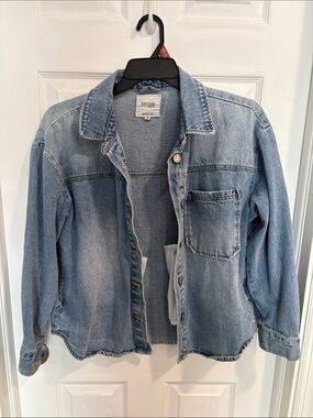 Kensie Washed Blue Denim Shacket